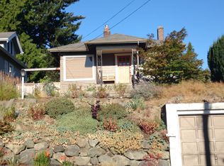 2919 Warren Ave N, Seattle, WA 98109