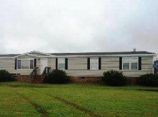 9862 Johnston Rd, Whitakers, NC 27891