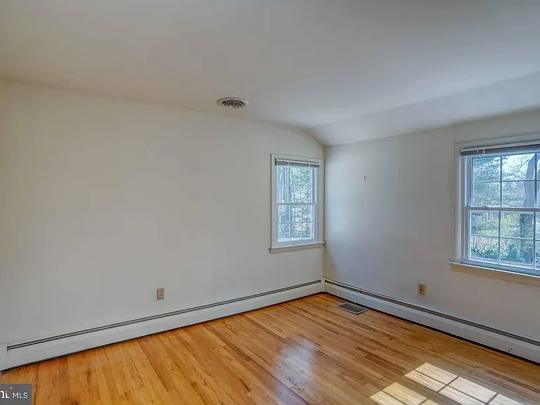 74 S Fairfield Dr — Photo 8