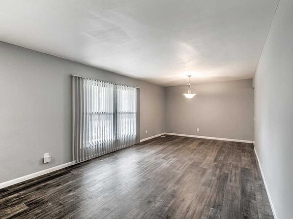 5th image of 12052 Jerries Ln