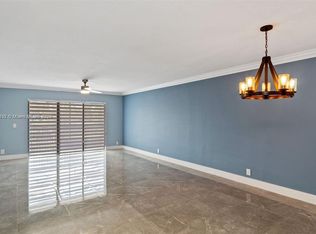 390 Racquet Club Rd APT 202, Fort Lauderdale, FL 33326