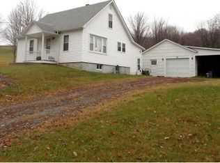 180 King Hill Rd, Endicott, NY 13760