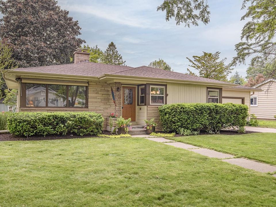 1st image of 810 North Bel Ayr DRIVE