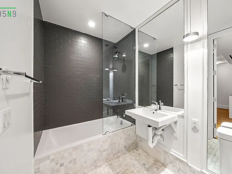 205 N 9th St #3B — Photo 10