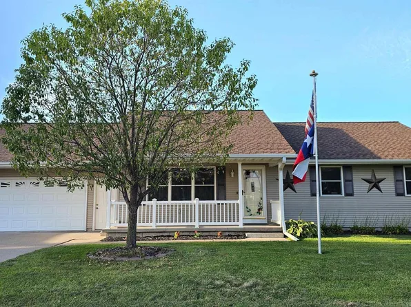 418 16th Pl, Camanche, IA 52730