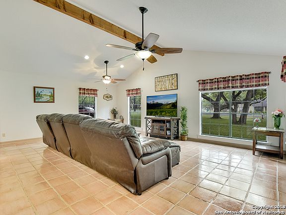 3rd image of 26741 Timberline Dr