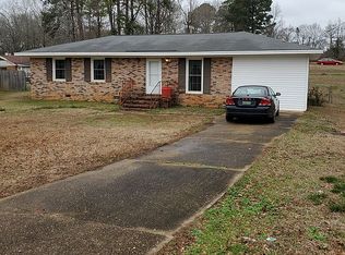 1900 Jollit Ave, Opelika, AL 36801