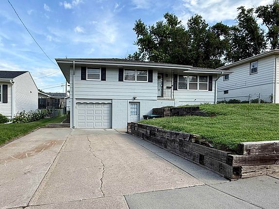 2nd image of 8304 Seward St