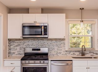 9360 Brentwood Dr, Mechanicsville, VA 23116