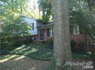 16 Clif Side Dr, Saint Louis, MO