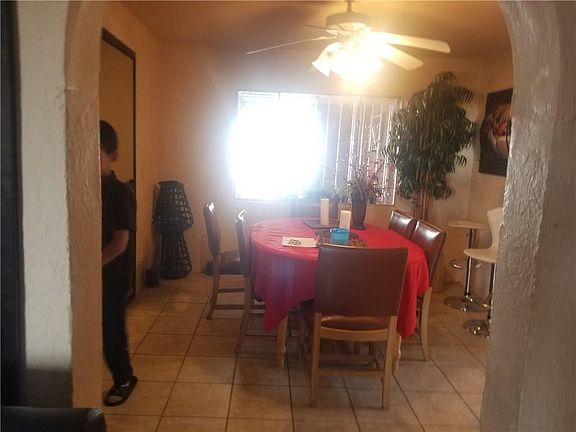 3rd image of 3711 Polk Ave