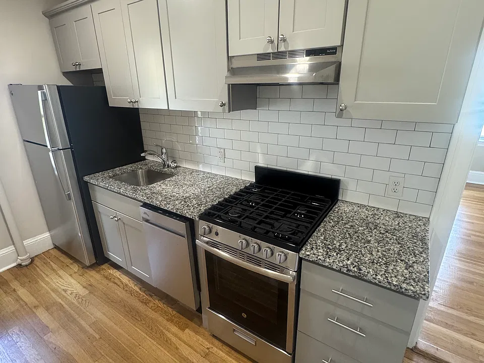 391 Massachusetts Ave #B4