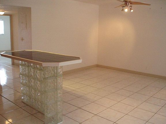 3rd image of 4051 NE 13th Ave APT 51