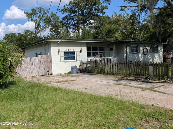3243 DE CARLO Lane, Jacksonville, FL 32277
