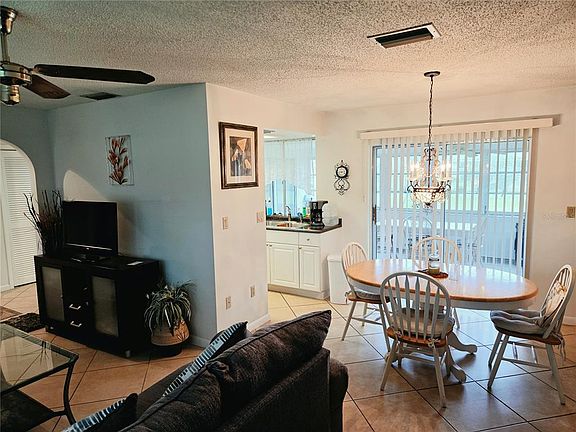 5th image of 22522 RYE AVENUE