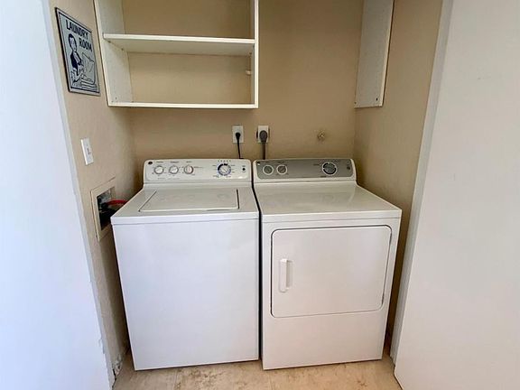 2nd image of 2851 N Oakland Forest Dr APT 108