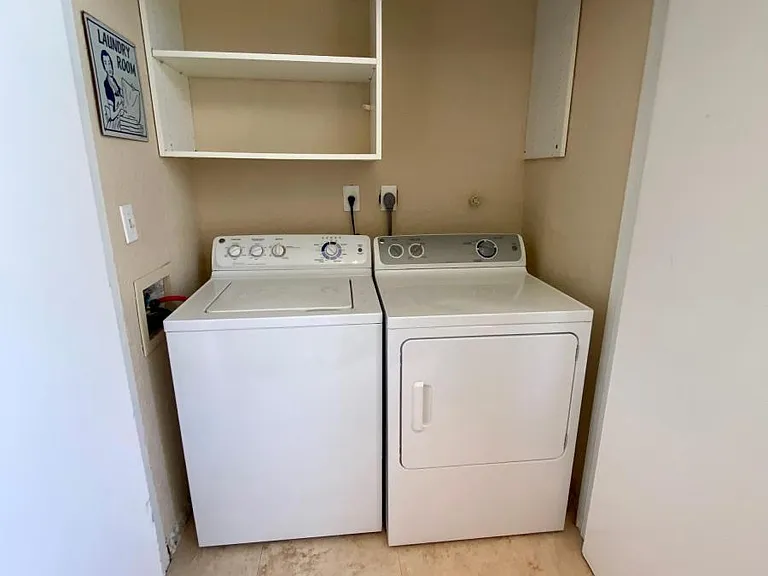 2851 N Oakland Forest Dr #108 — Photo 2