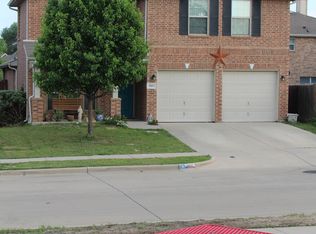 5112 Mirror Lake Dr, Haltom City, TX 76117