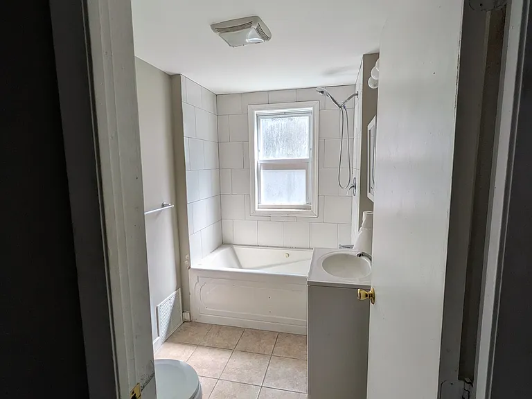 27 McKinley Rd — Photo 17