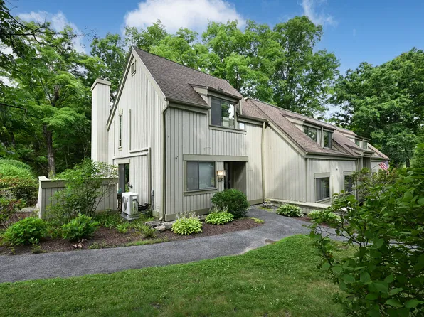 596A Heritage Vlg, Southbury, CT 06488