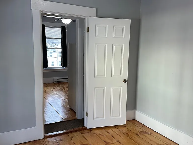 18 Osgood St #3 — Photo 14