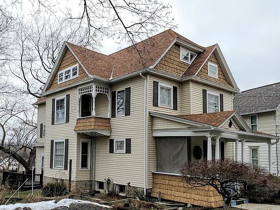 3rd image of 133 South Ave
