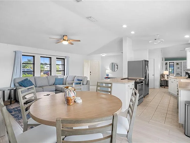 4530 W Coral Cir — Photo 10