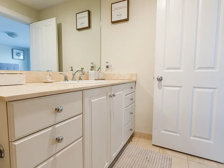 2451 N Clybourn Ave #8 — Photo 19