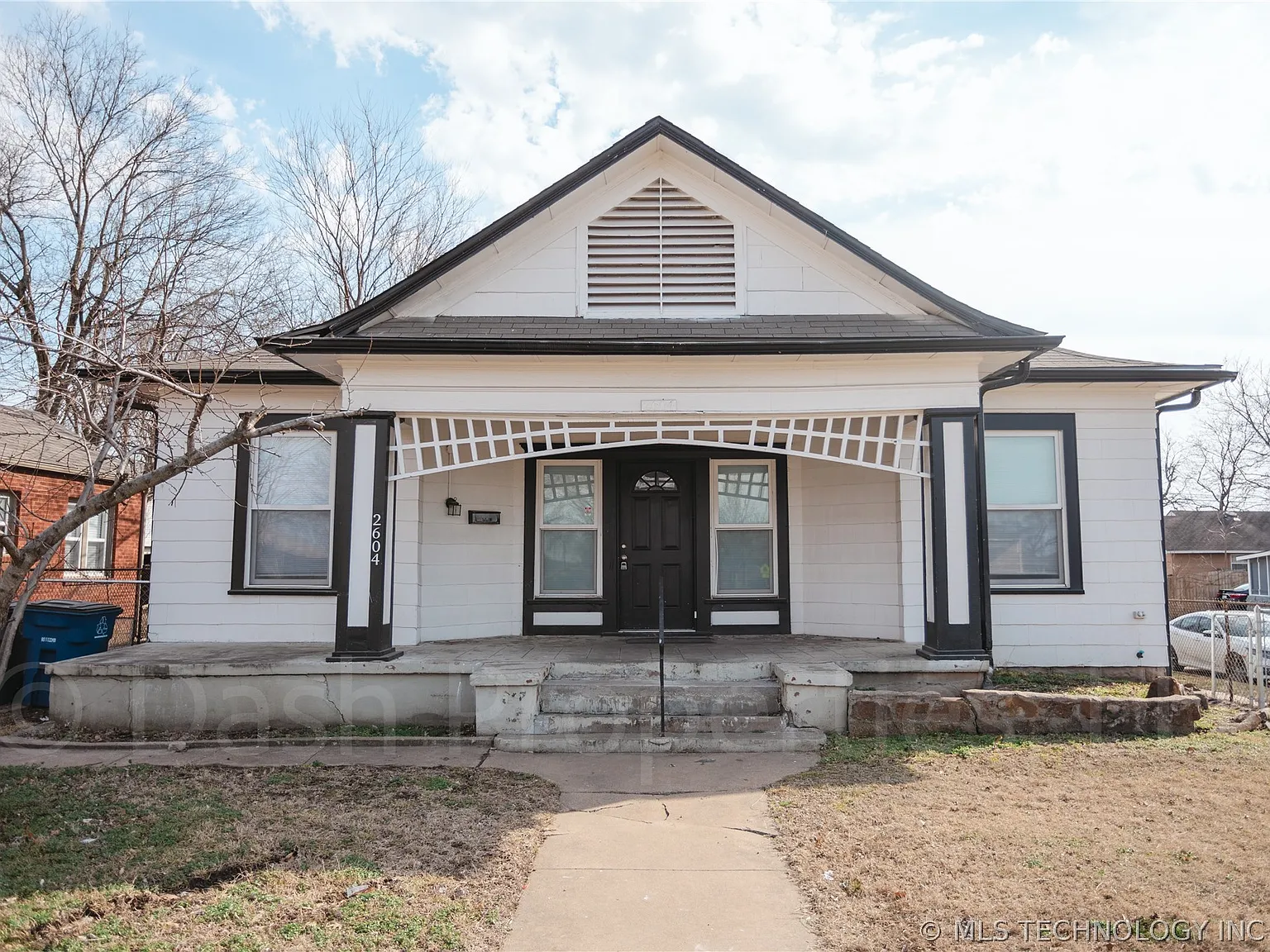 4 bed, 2.0 bath, 1874 sqft, $1,875 — Photo 4