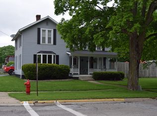 118 W 4th St, Buchanan, MI 49107