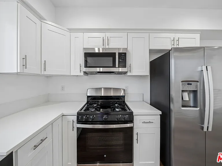 6334 1/2 Beck Ave — Photo 13