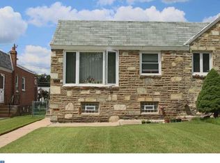 7376 Shelbourne St, Philadelphia, PA 19111