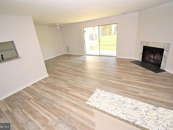 3rd image of 116 Water Fountain Way Unit 103