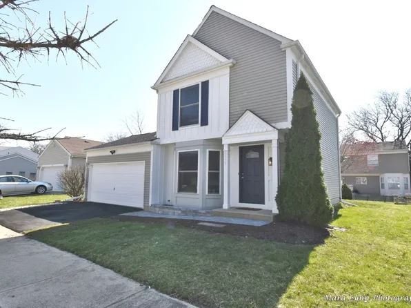 2665 White Barn Rd, Aurora, IL 60502