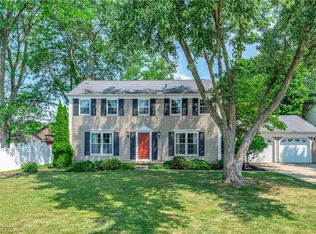 16778 Badger Den Ln, Strongsville, OH 44136