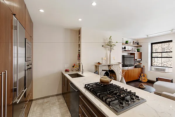 Sold by CORE | media 21