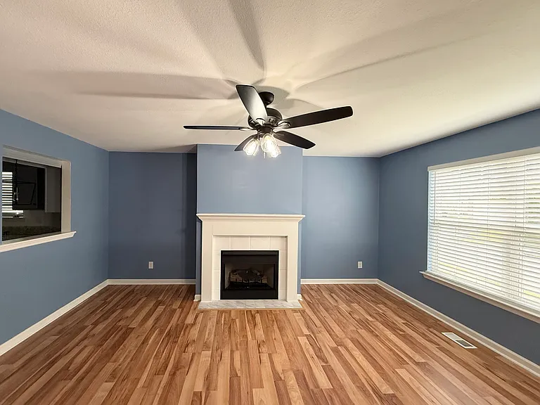 7114 Tyner Crossing Dr — Photo 2