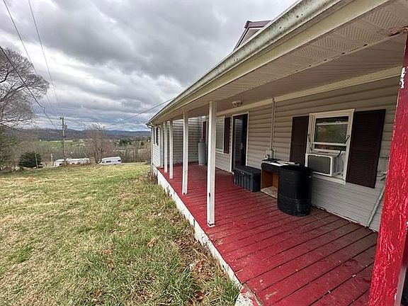 3rd image of 245 Racoon Run