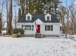 692 Pearl St, Reading, MA 01867