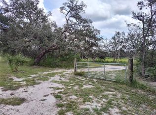 6776 W Chablis Ln, Homosassa, FL 34446