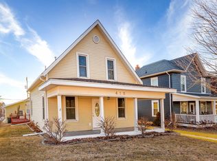 410 S Main St, Elizabeth, IL 61028