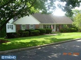 3 Heather Ln, Reading, PA 19601