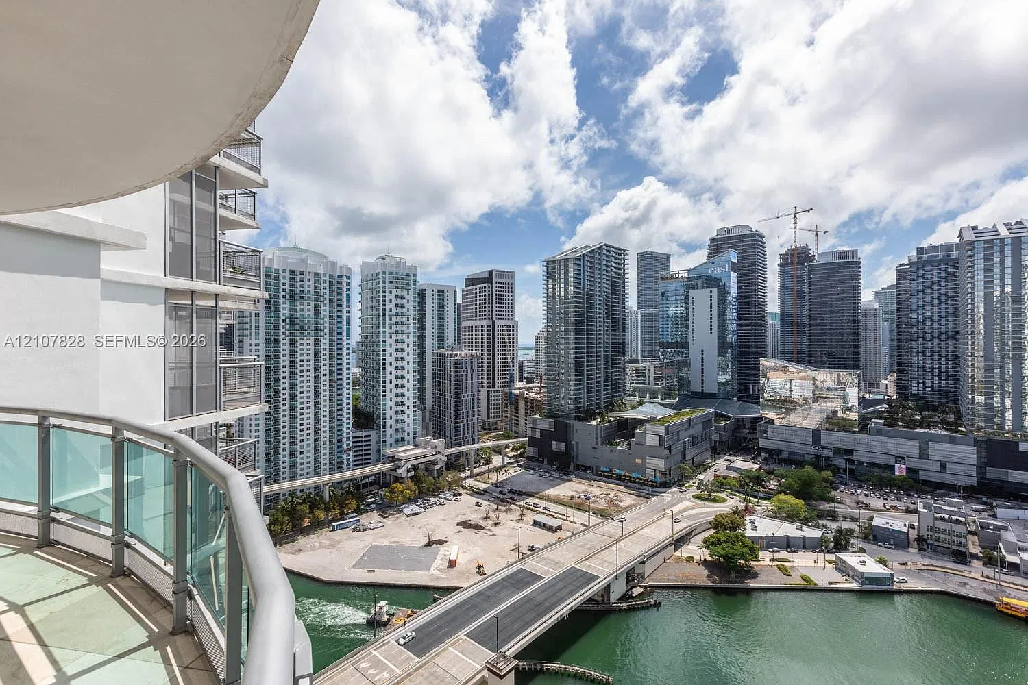 Wind Condo — Photo 2