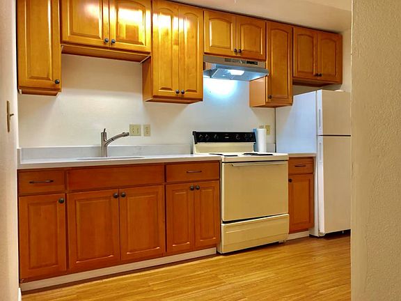2nd image of 4226 7th Ave NE APT 1