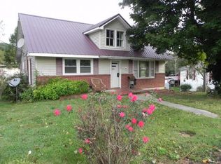1315 Main St, Surgoinsville, TN 37873