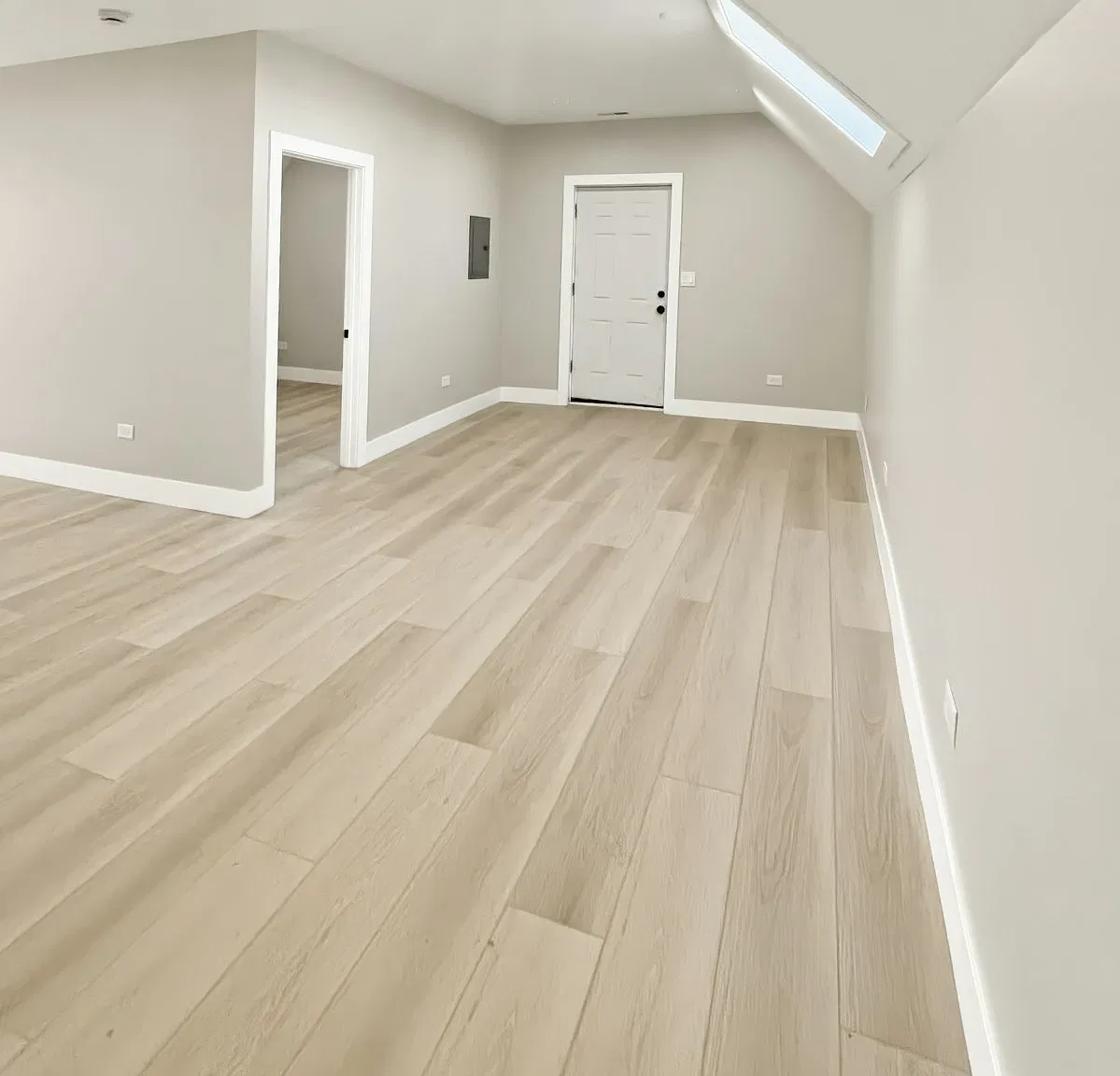 4300 North Kimball Avenue, Unit 3R — Photo 4