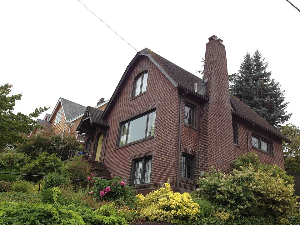 2nd image of 7557 18th Ave NE