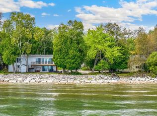 3070 Lake Forest Park Rd, Sturgeon Bay, WI 54235