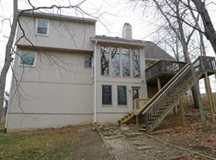 7806 N Adrian Ave, Kansas City, MO 64151