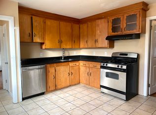 121 Grove St #1A, Providence, RI 02909